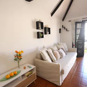 apartment-las-palmeras-playa-de-las-americas-tenerife.tenerifehoteles.net/